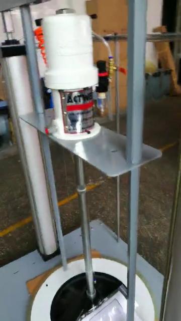 大桶双气缸黄油机